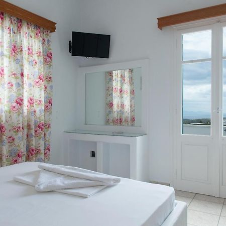 Aphrodite Holiday Home Artemonas Екстер'єр фото