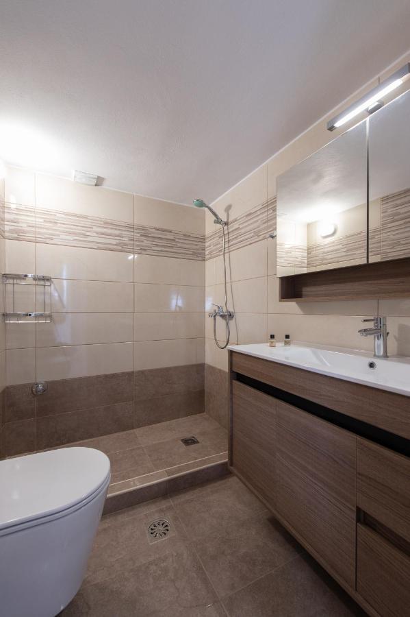 Aphrodite Holiday Home Artemonas Екстер'єр фото