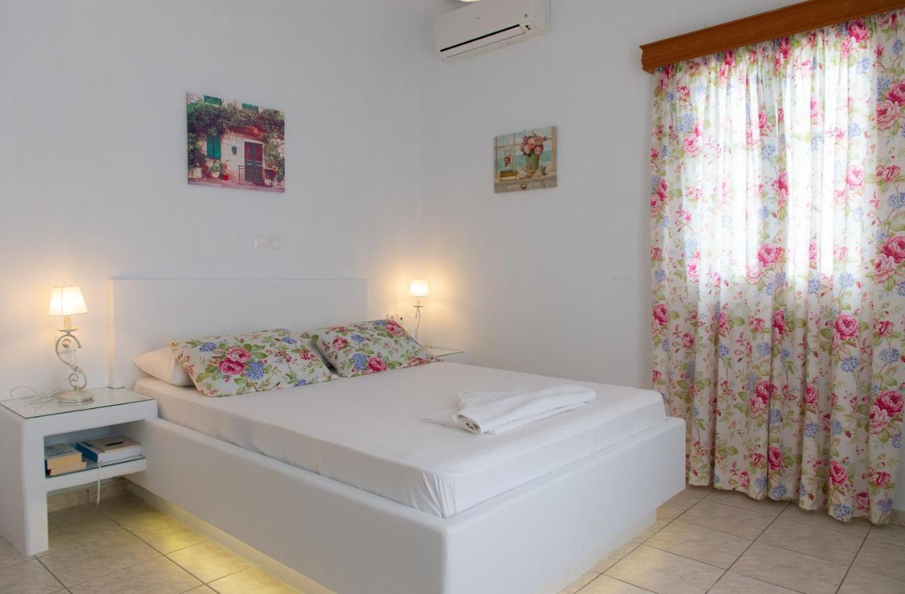 Aphrodite Holiday Home Artemonas Екстер'єр фото
